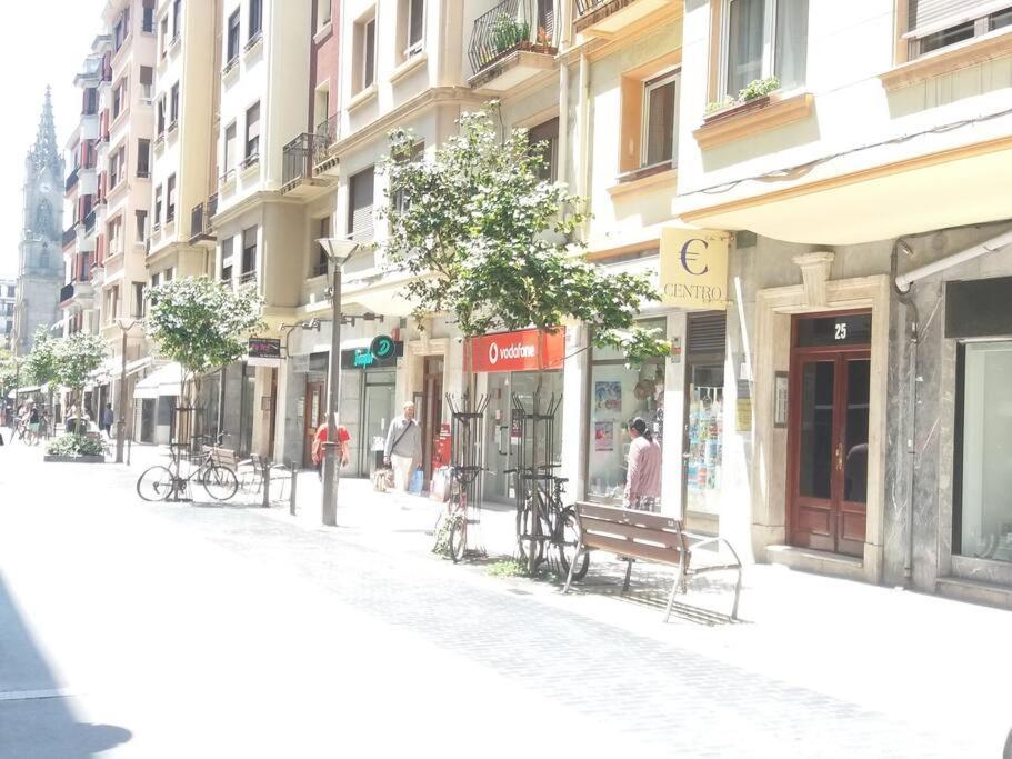 Apartamento Junto A La Playa De Gros Ess02373 San Sebastián Dış mekan fotoğraf